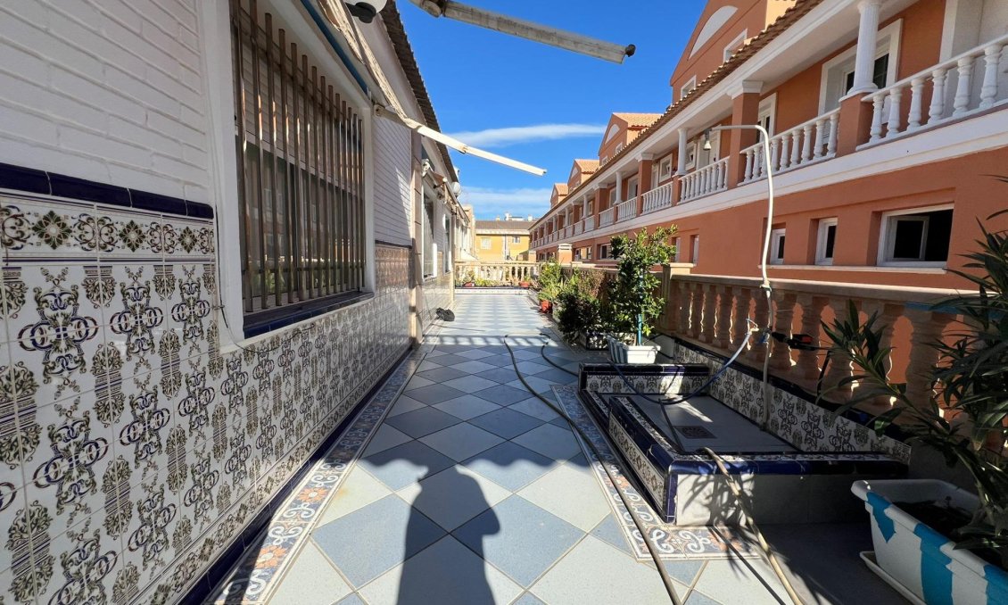 Segunda mano - Town House -
Torrevieja - La Mata