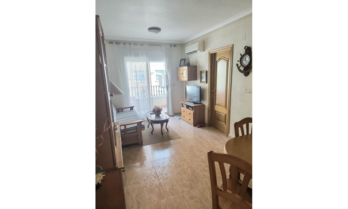 Resale - Apartment -
Torrevieja
