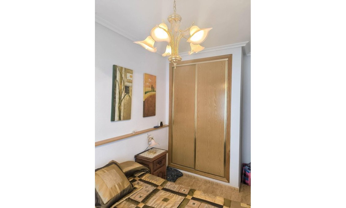 Resale - Apartment -
Torrevieja
