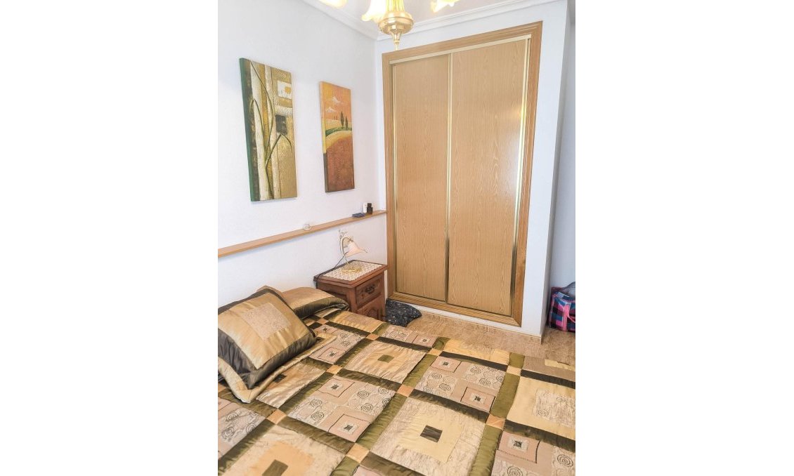 Resale - Apartment -
Torrevieja