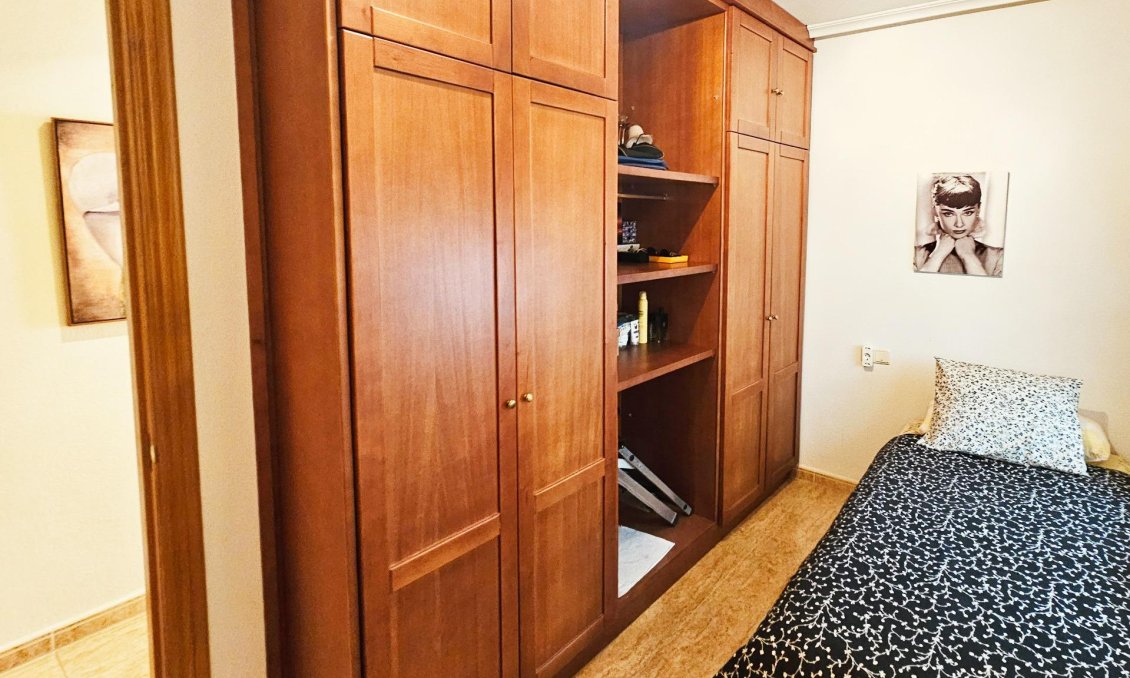 Resale - Apartment -
Torrevieja