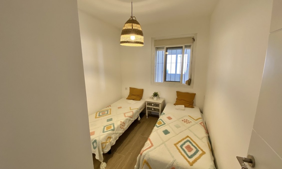 Segunda mano - Bungalow -
Playa Flamenca - Costa Blanca
