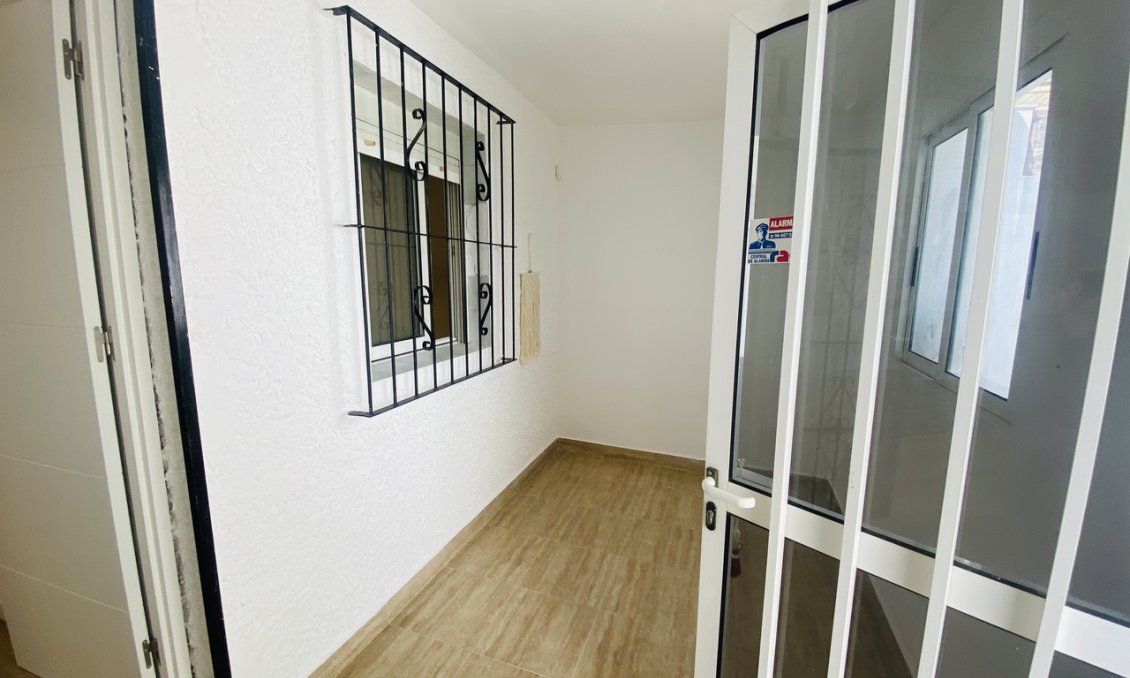 Segunda mano - Bungalow -
Playa Flamenca - Costa Blanca