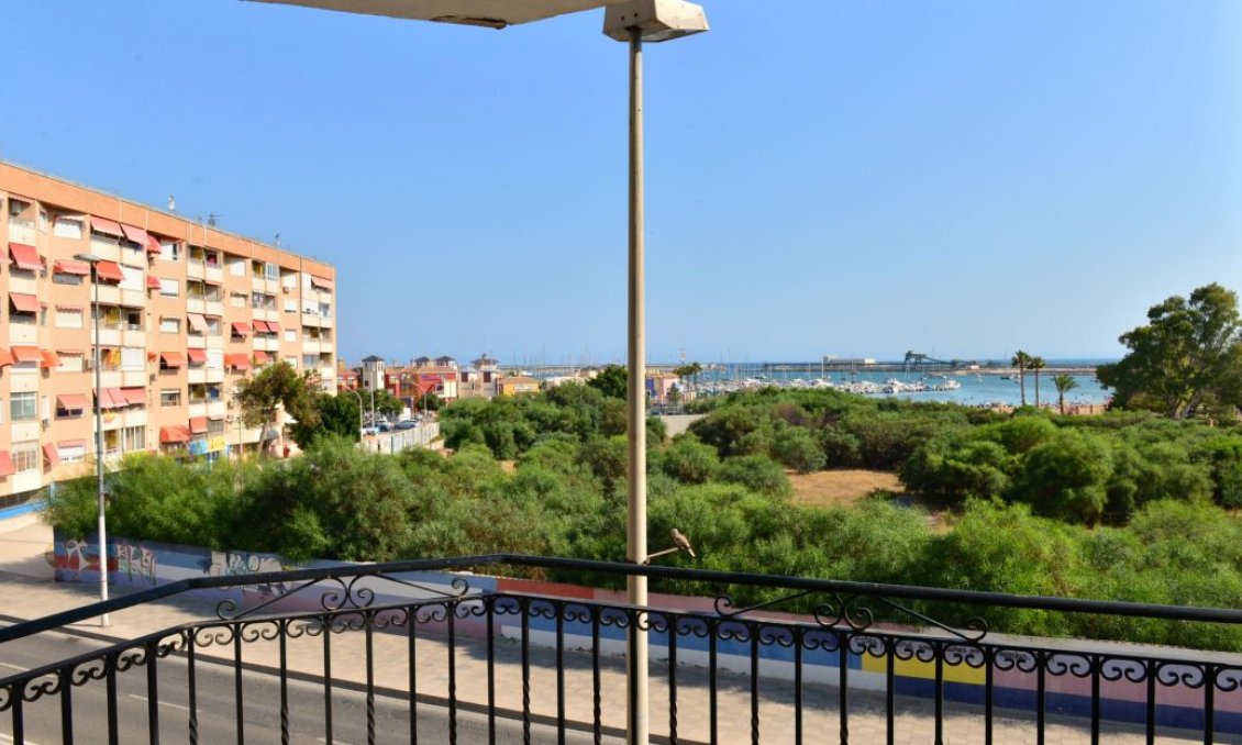 Használt Ingatlanok - Apartman -
Torrevieja - Costa Blanca