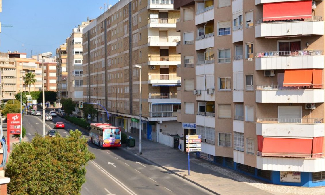 Használt Ingatlanok - Apartman -
Torrevieja - Costa Blanca