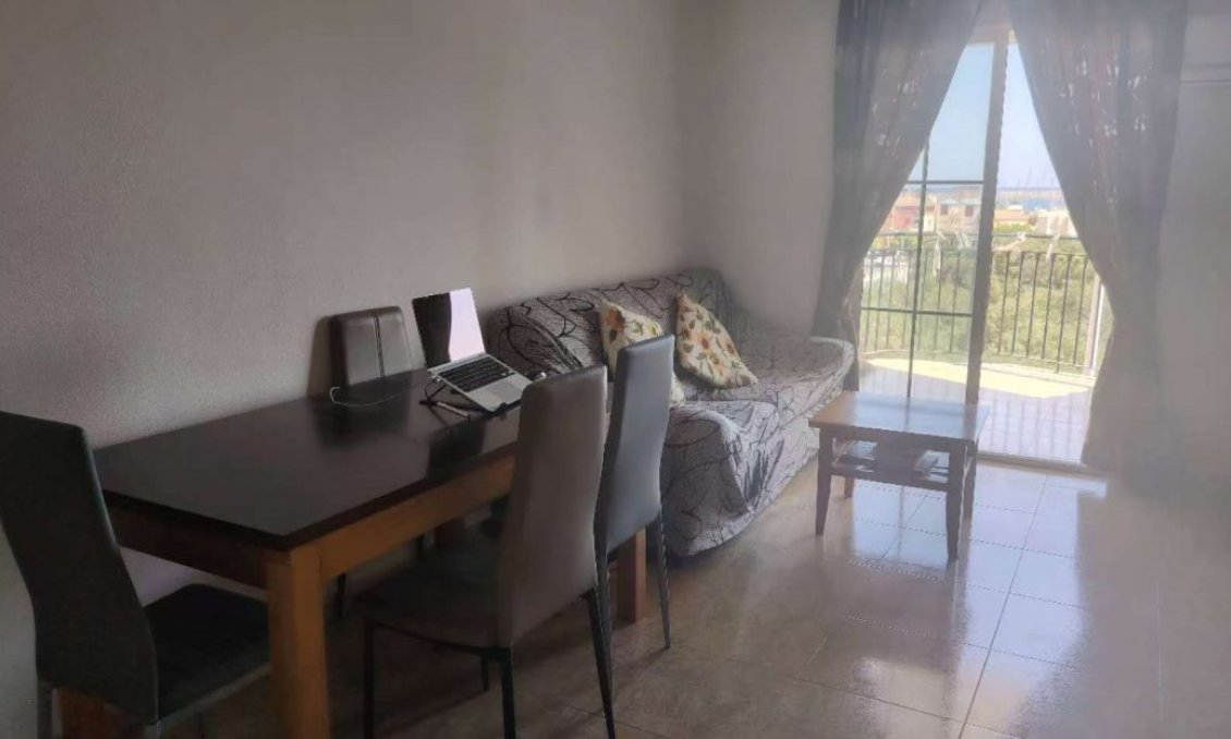 Használt Ingatlanok - Apartman -
Torrevieja - Costa Blanca