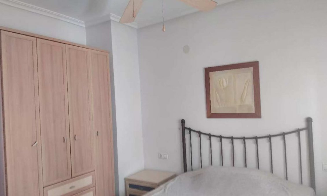 Használt Ingatlanok - Apartman -
Torrevieja - Costa Blanca