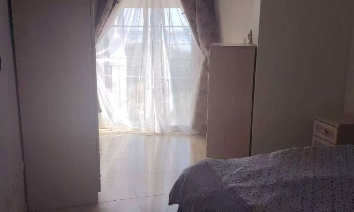 Használt Ingatlanok - Apartman -
Torrevieja - Costa Blanca