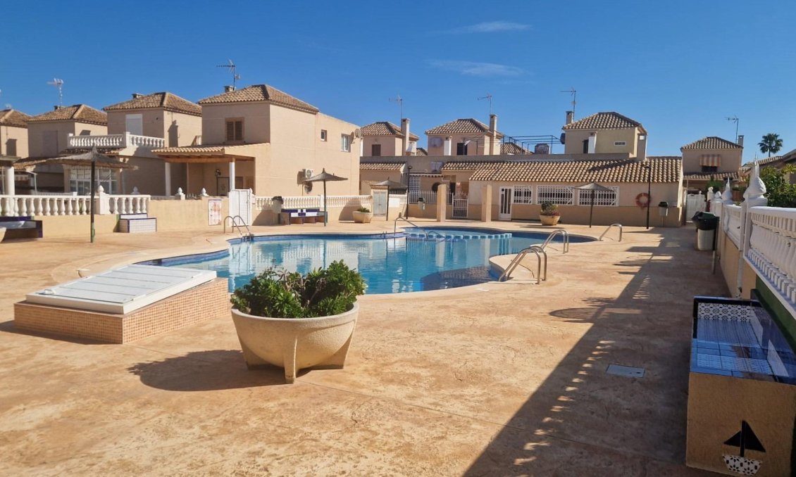 Wiederverkauf - Town House -
Torrevieja - Los Altos