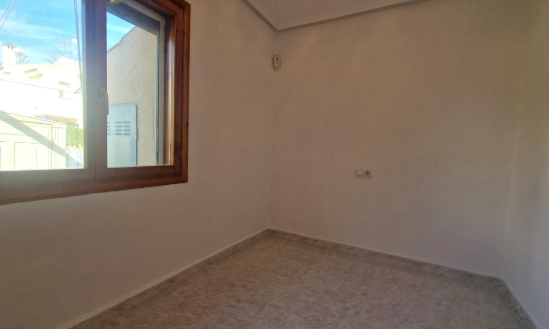 Wiederverkauf - Town House -
Torrevieja - Los Altos