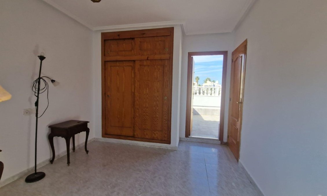 Wiederverkauf - Town House -
Torrevieja - Los Altos