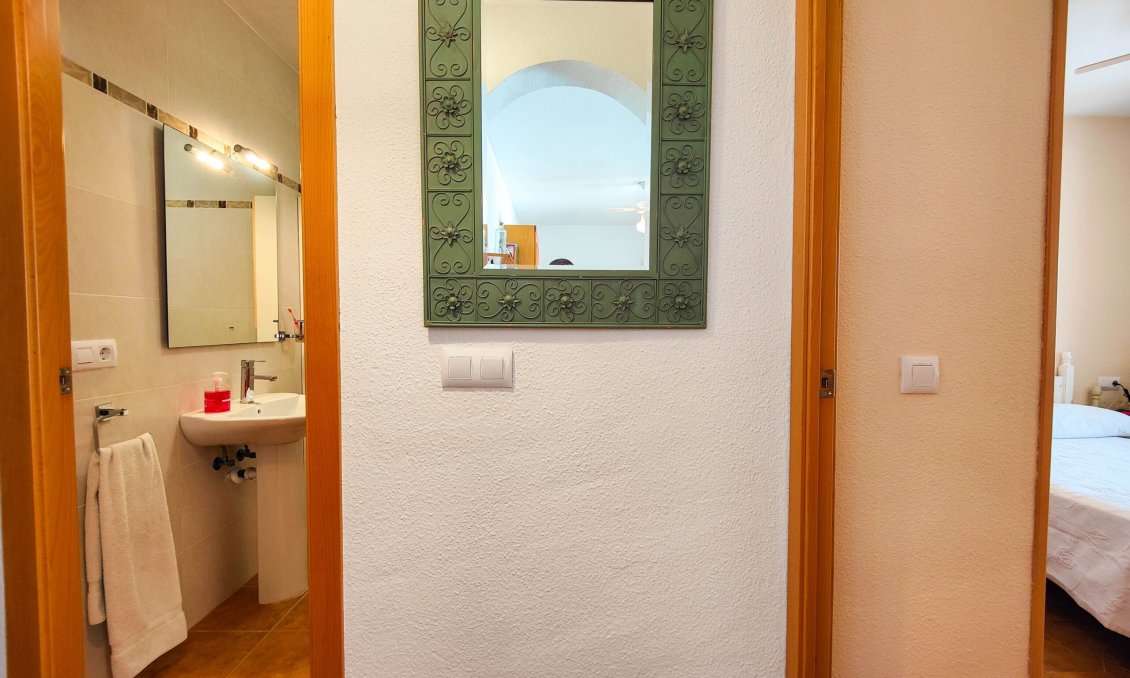 Segunda mano - Bungalow -
Orihuela Costa - Costa Blanca
