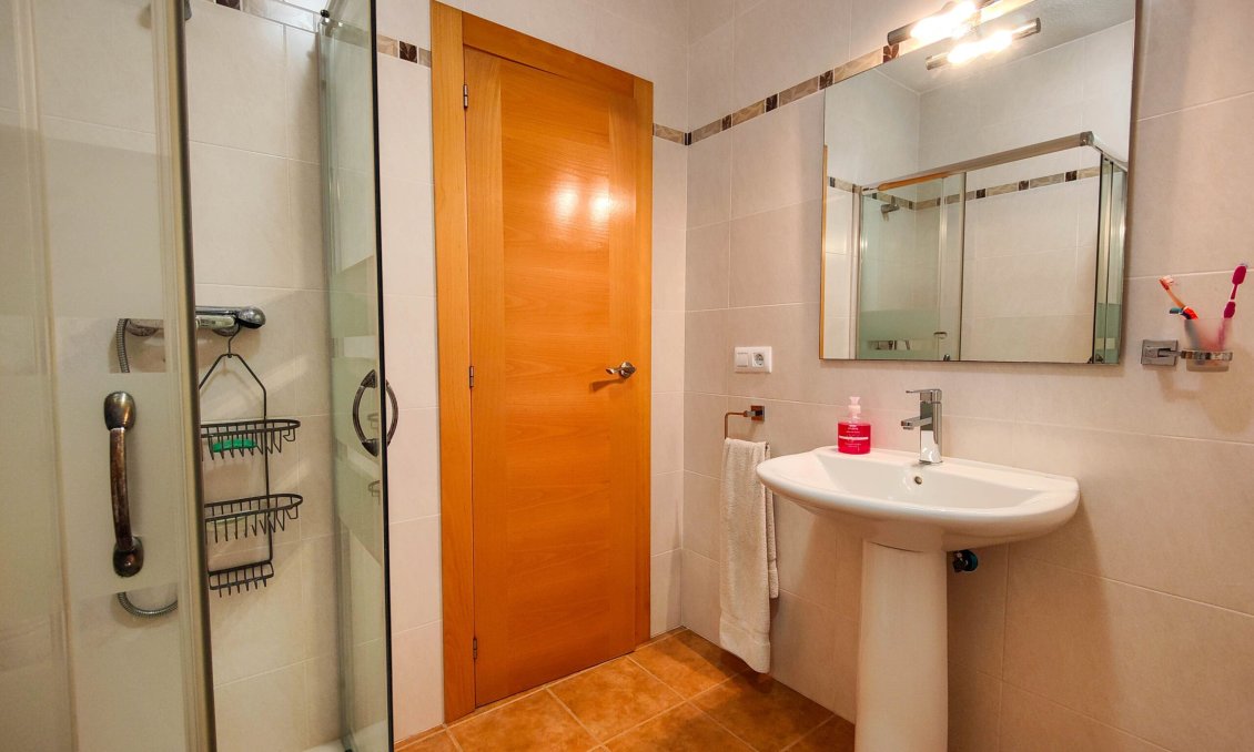 Segunda mano - Bungalow -
Orihuela Costa - Costa Blanca
