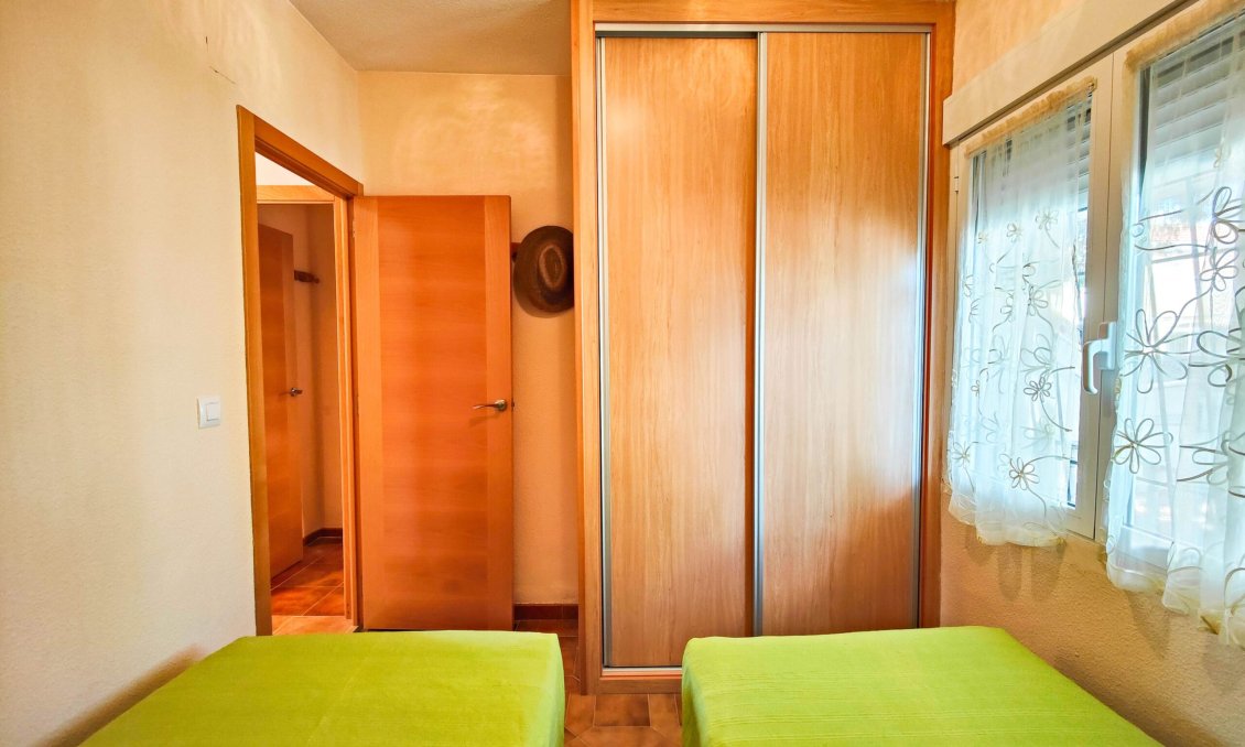 Segunda mano - Bungalow -
Orihuela Costa - Costa Blanca