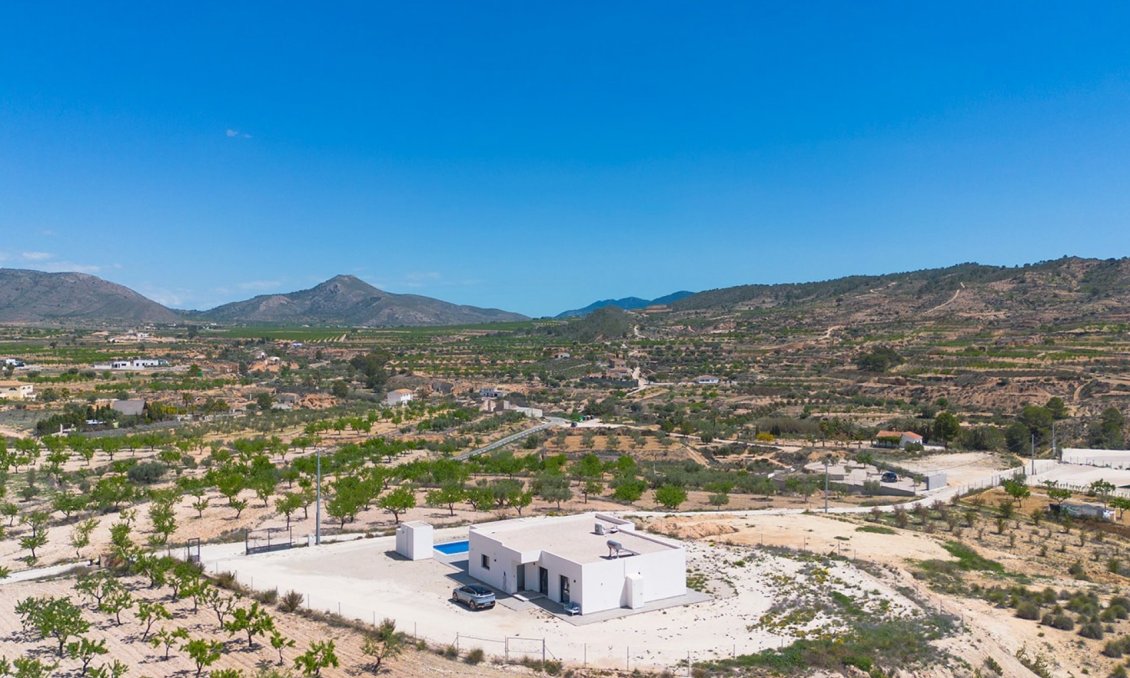 Segunda mano - Villa -
Macisvenda - Inland