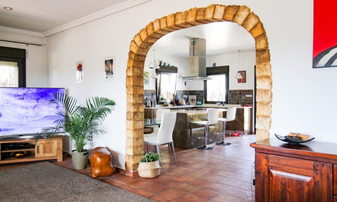 Segunda mano - Villa -
Bigastro - Inland