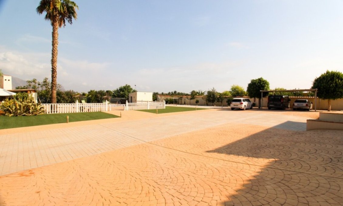Segunda mano - Villa -
Bigastro - Inland