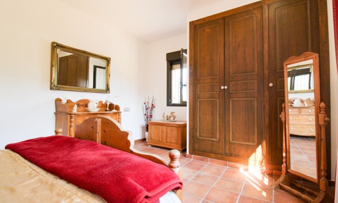 Segunda mano - Villa -
Bigastro - Inland