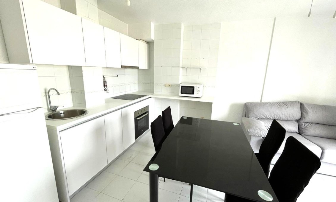 Segunda mano - Apartamento -
Torrevieja - Centro