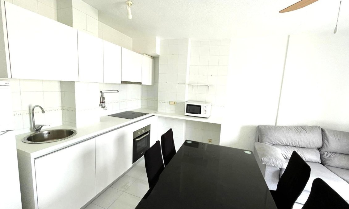 Segunda mano - Apartamento -
Torrevieja - Centro