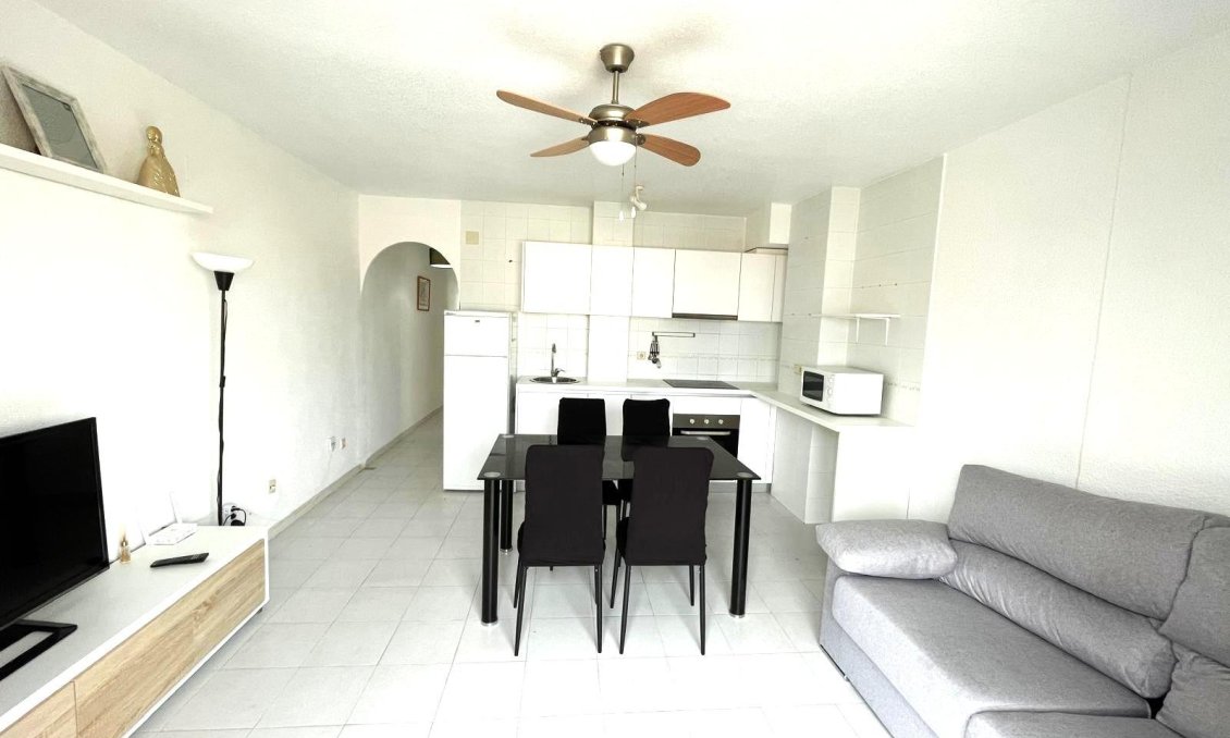 Segunda mano - Apartamento -
Torrevieja - Centro