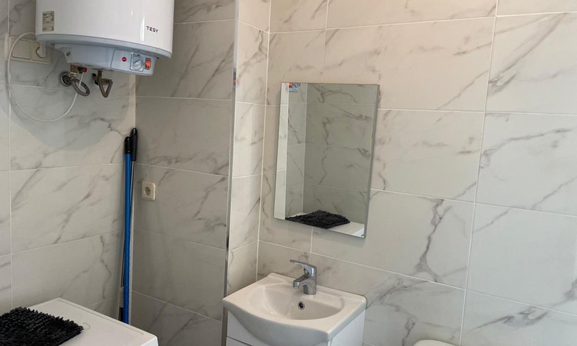 Segunda mano - Apartamento -
Torrevieja - Centro