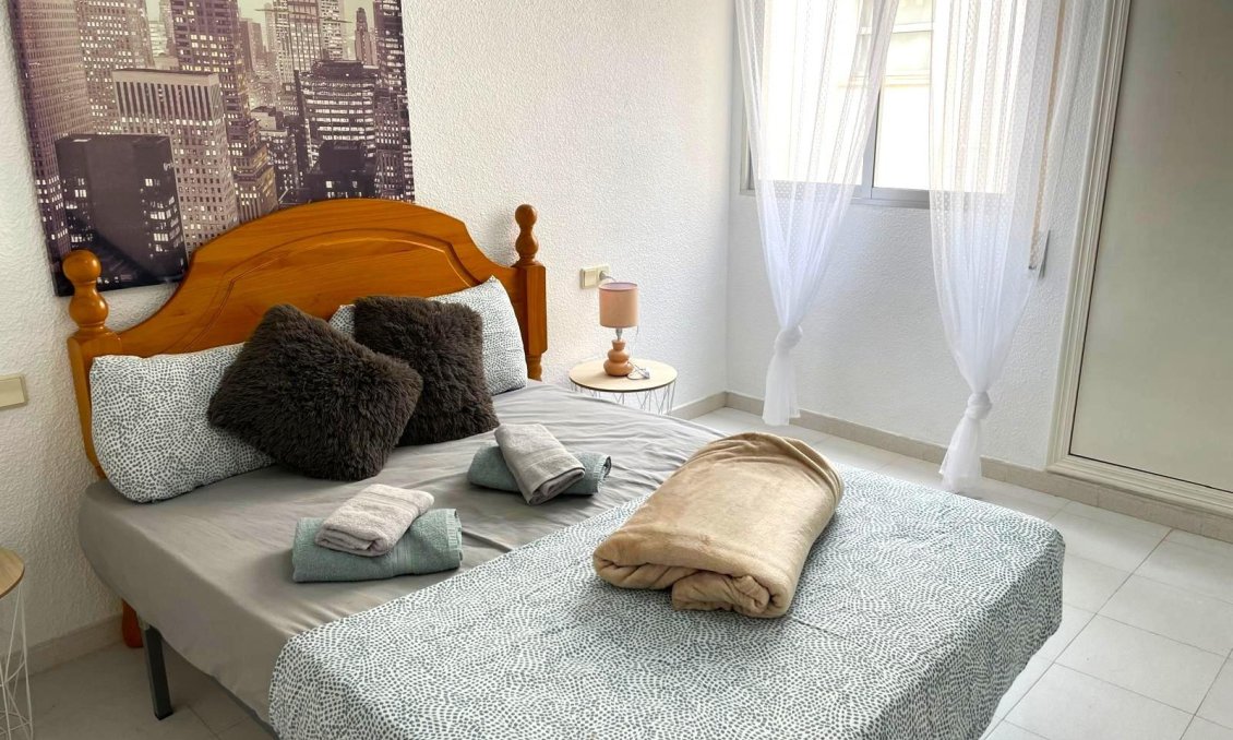 Segunda mano - Apartamento -
Torrevieja - Centro