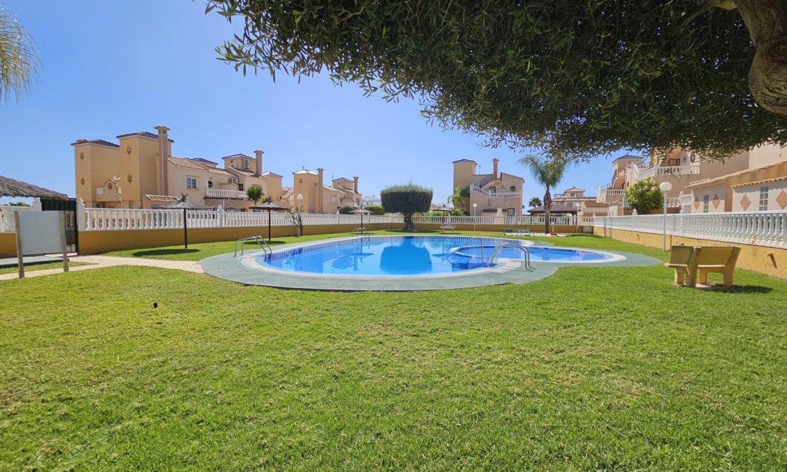 Wiederverkauf - Wohnung -
Orihuela Costa