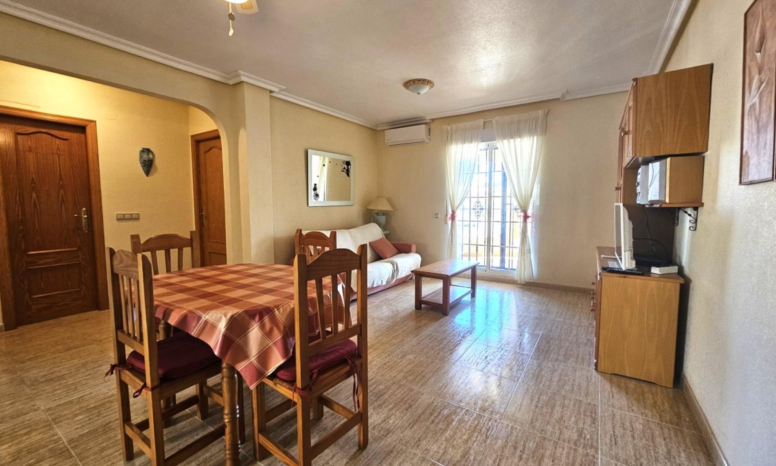 Wiederverkauf - Wohnung -
Orihuela Costa
