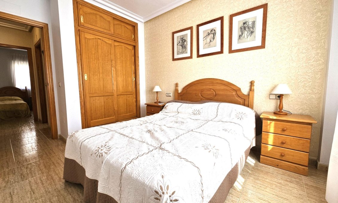 Wiederverkauf - Wohnung -
Orihuela Costa