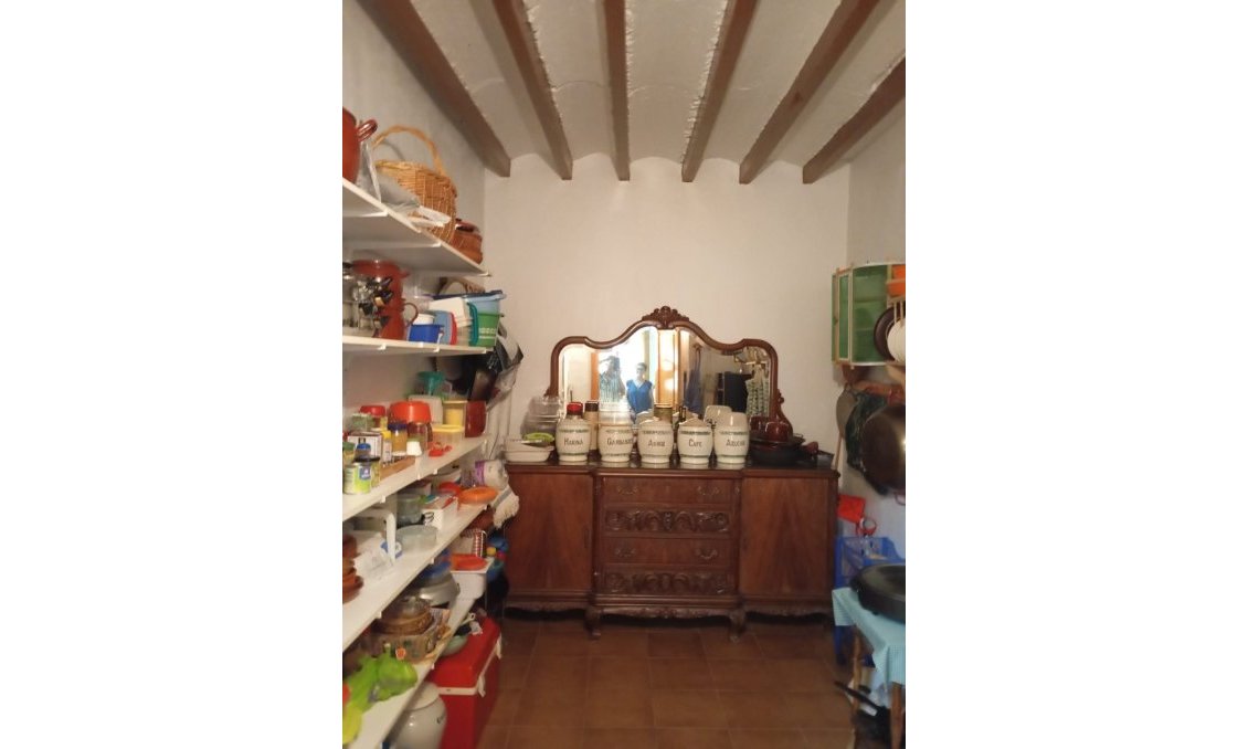 Segunda mano - Villa -
Yecla - Inland