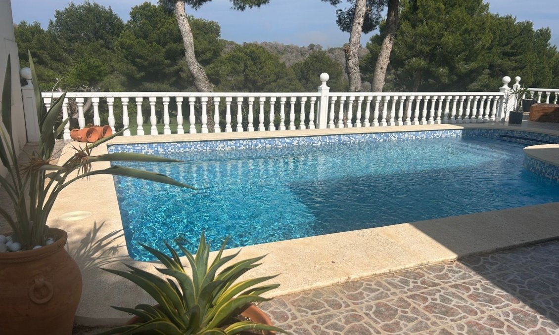 Segunda mano - Villa -
Orihuela Costa - Costa Blanca