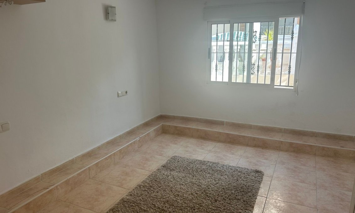 Segunda mano - Villa -
Orihuela Costa - Costa Blanca