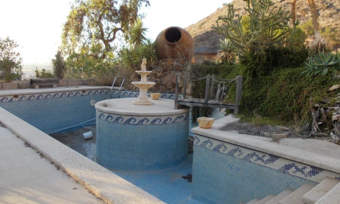 Segunda mano - Villa -
Orihuela - Inland