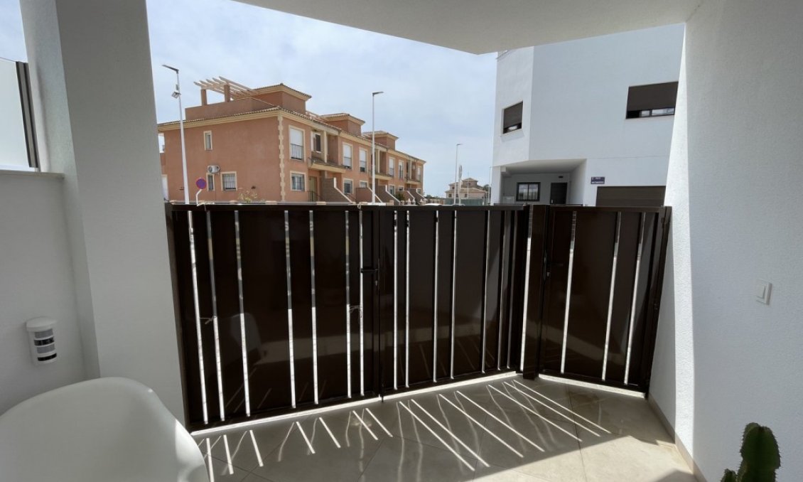 Segunda mano - Bungalow -
Pilar de la Horadada - Costa Blanca