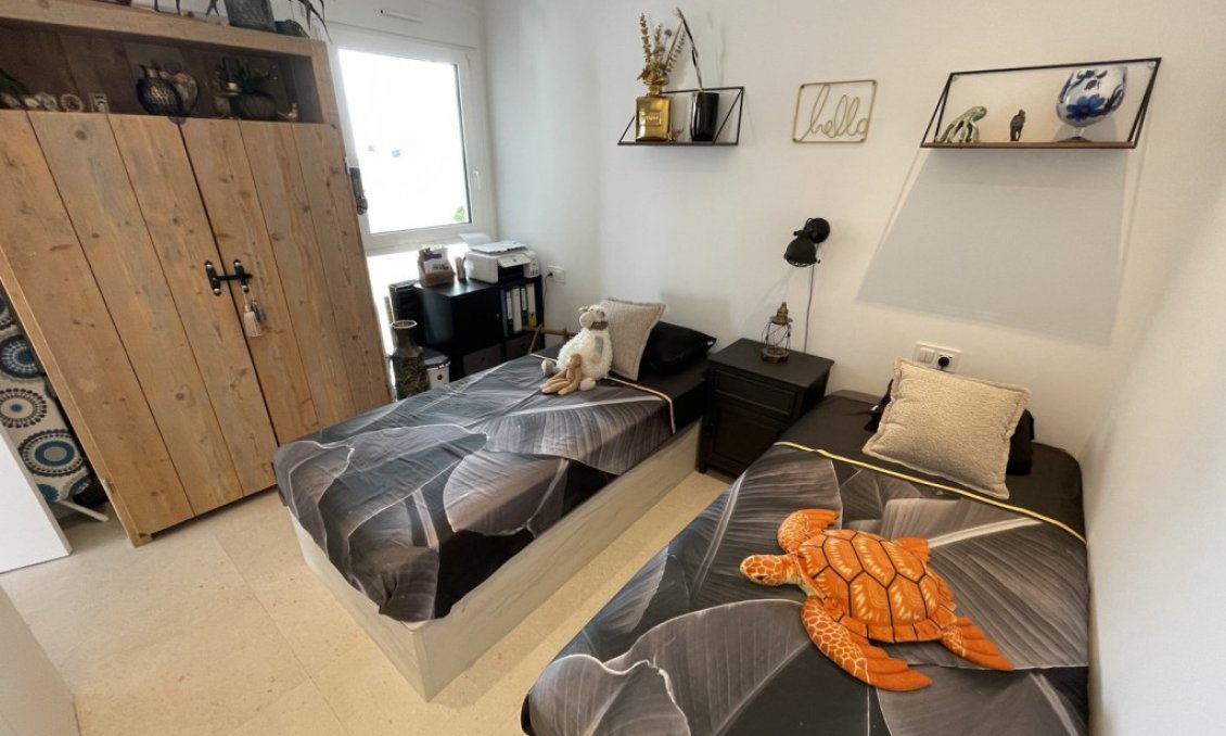 Segunda mano - Bungalow -
Pilar de la Horadada - Costa Blanca