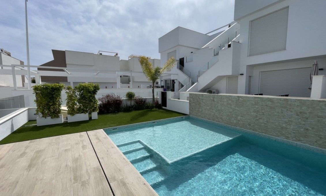 Segunda mano - Bungalow -
Pilar de la Horadada - Costa Blanca