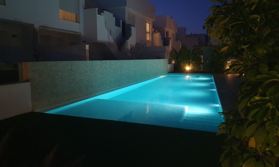 Segunda mano - Bungalow -
Pilar de la Horadada - Costa Blanca