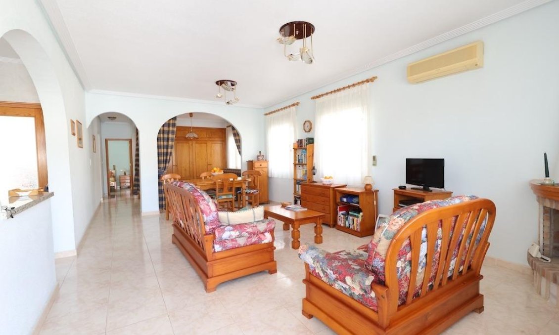 Segunda mano - Villa -
Orihuela - Inland