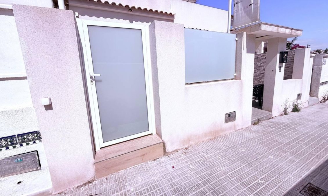 Segunda mano - Town House -
Orihuela Costa - Las Filipinas