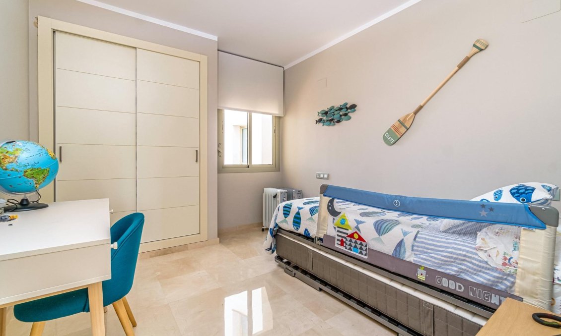 Segunda mano - Villa -
Orihuela - Las Colinas Golf