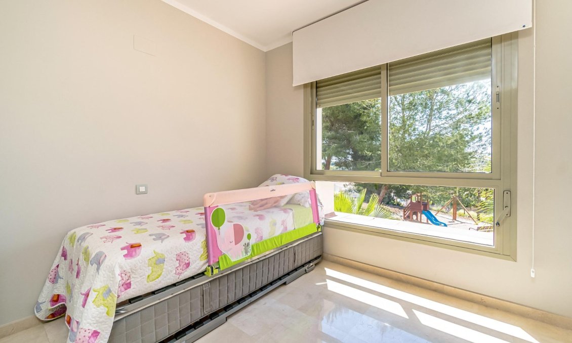 Segunda mano - Villa -
Orihuela - Las Colinas Golf