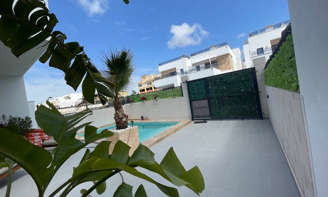 Segunda mano - Villa -
Benijofar - Costa Blanca