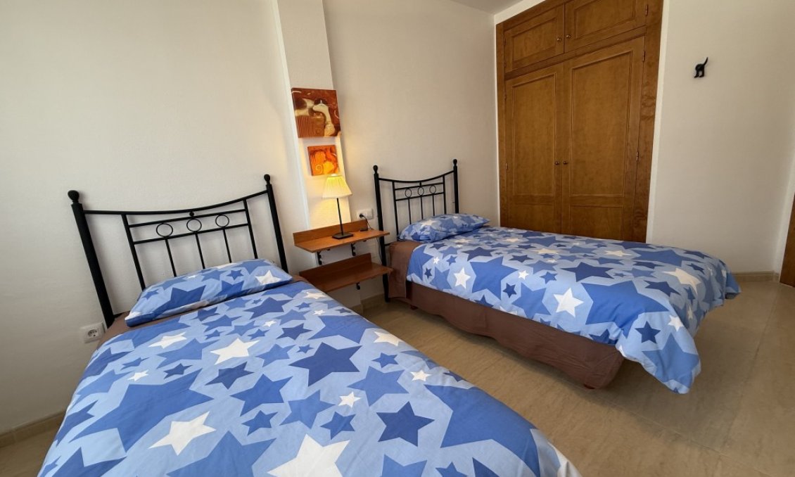 Segunda mano - Bungalow -
La Puebla - Inland