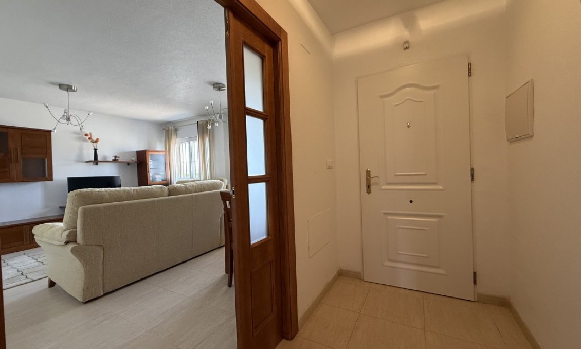 Segunda mano - Bungalow -
La Puebla - Inland