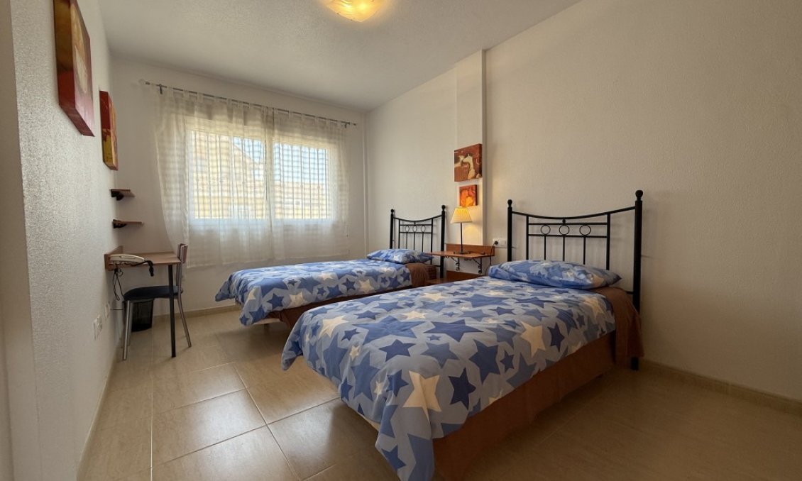 Segunda mano - Bungalow -
La Puebla - Inland