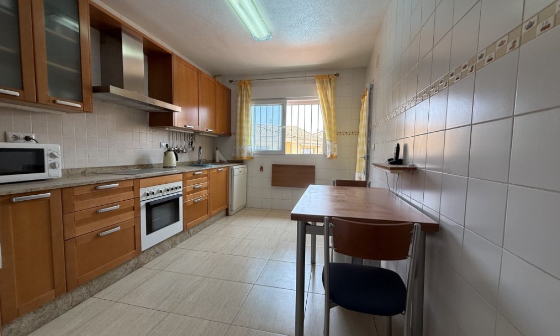 Segunda mano - Bungalow -
La Puebla - Inland