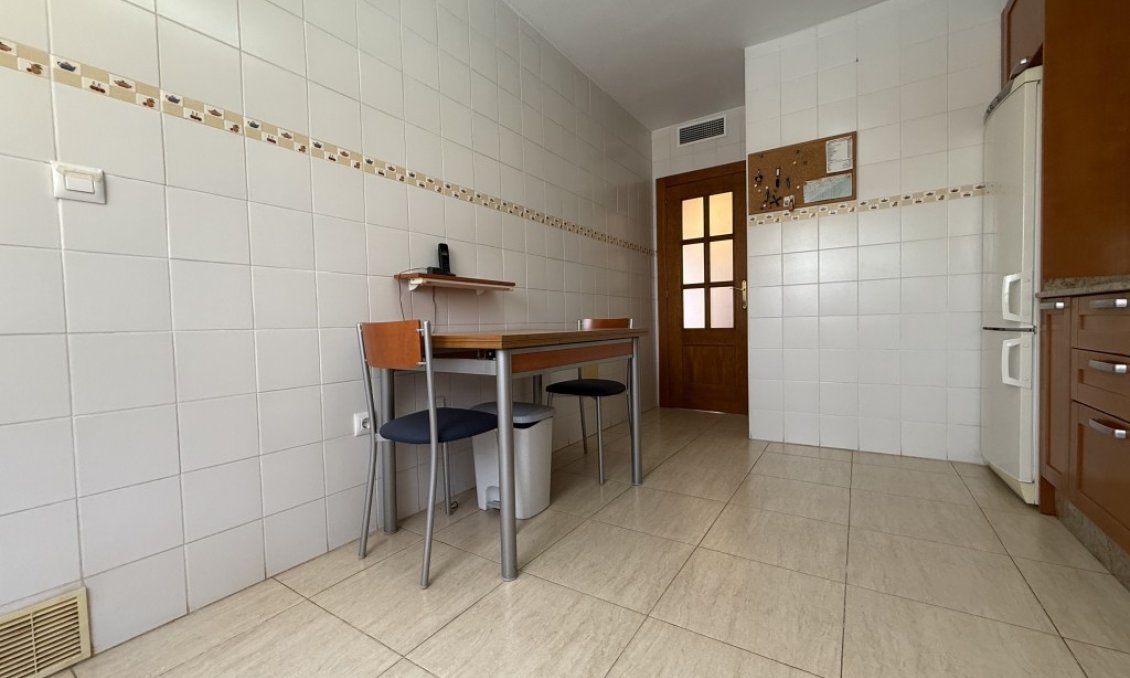 Segunda mano - Bungalow -
La Puebla - Inland