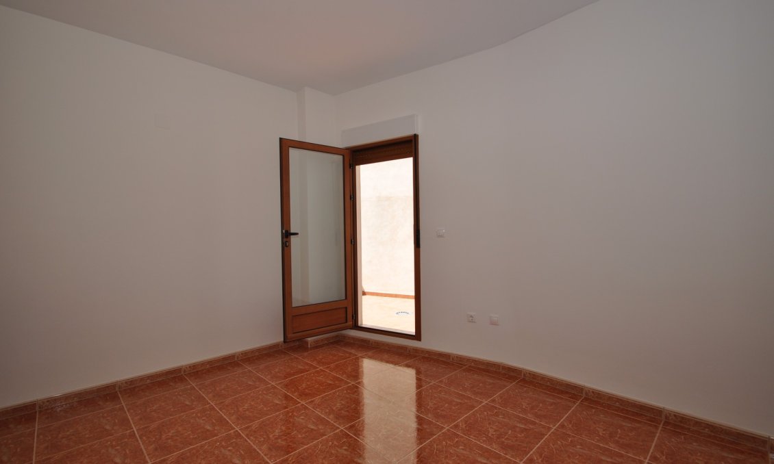Segunda mano - Town House -
Pinoso - Inland