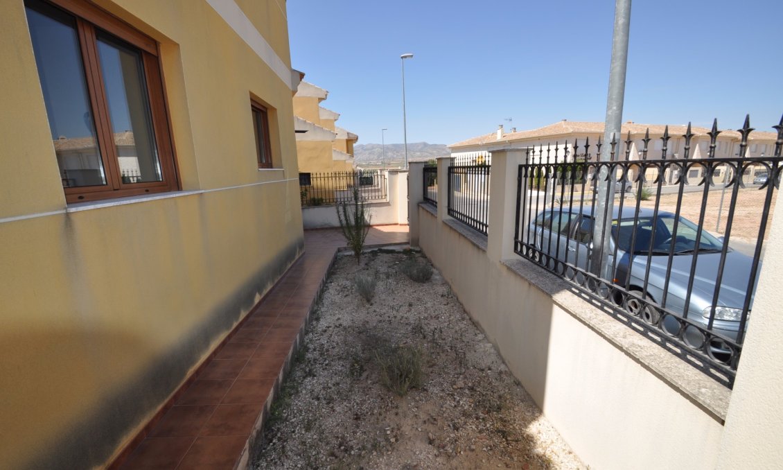 Segunda mano - Town House -
Pinoso - Inland